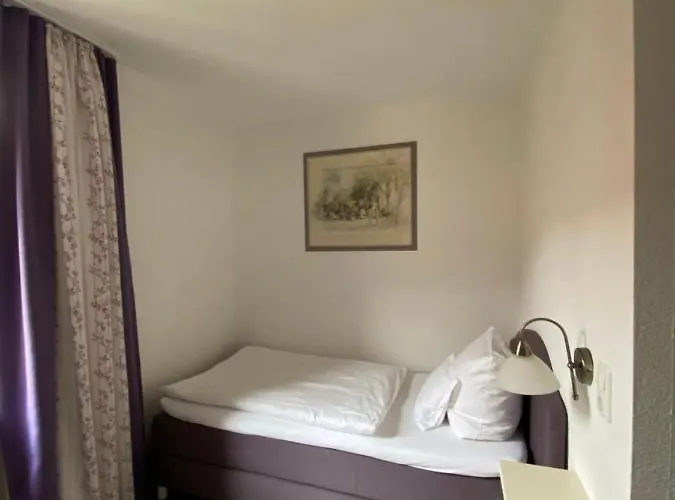 Main-art Hotel *
